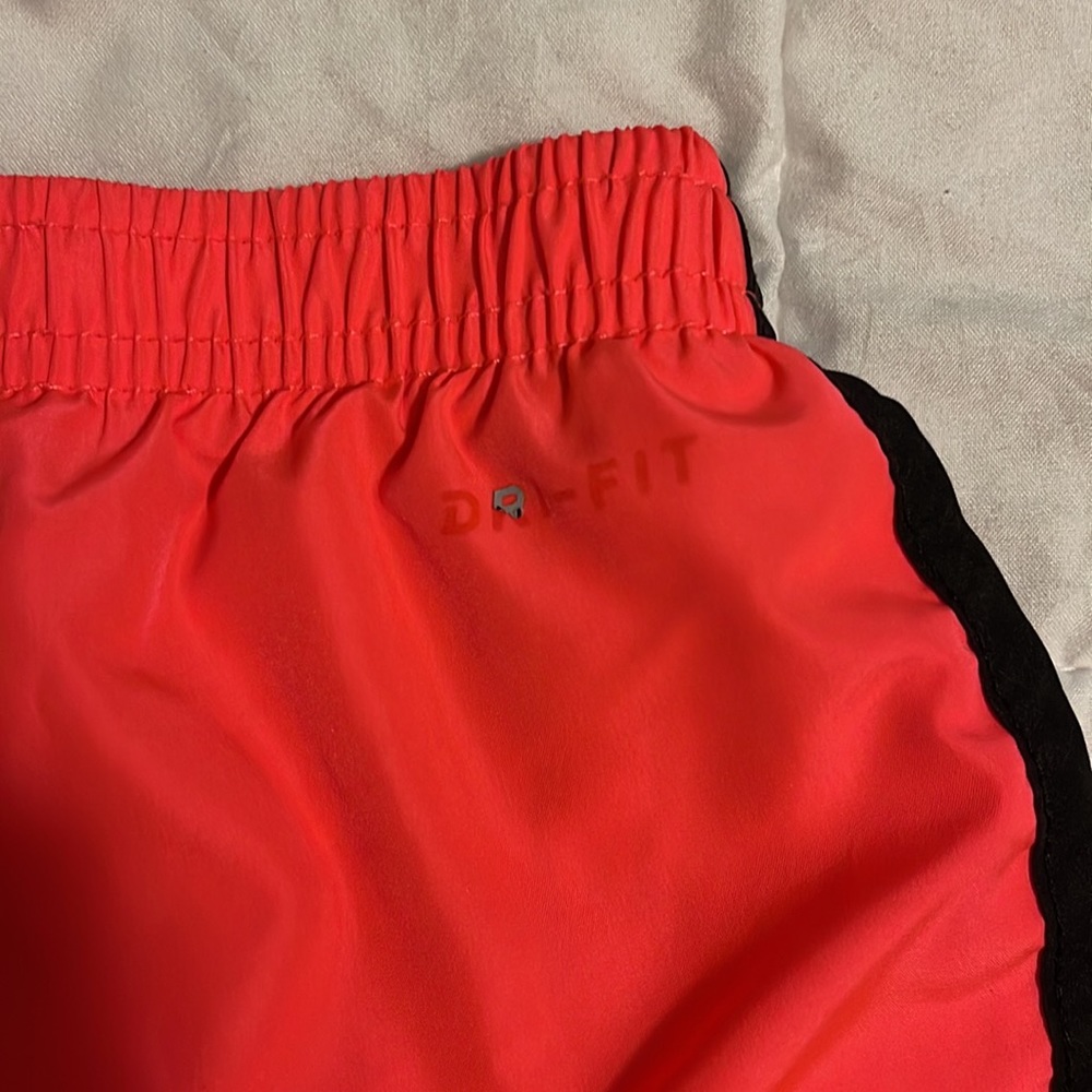 Nike Dri-Fit Short - Picture 2 of 3